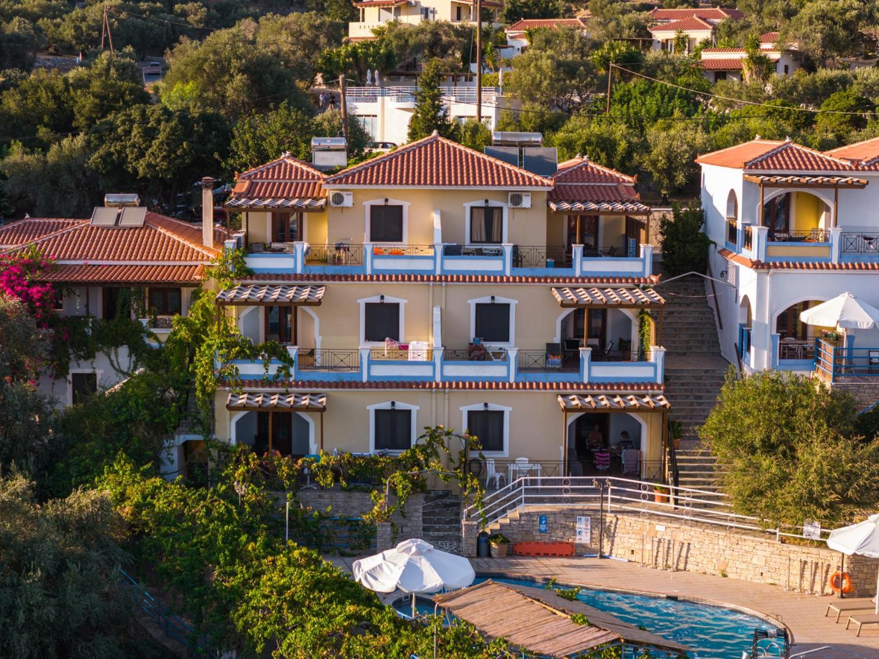Pantheon Apartments & Studios Marathokampos Exterior photo